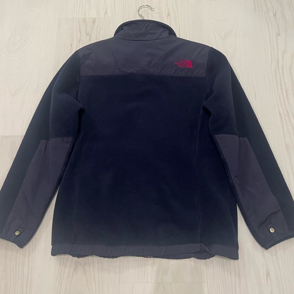 The North Face Girls Denali Navy Blue Fleece Jacket W/ Purple Zipper - Picture 3 of 7